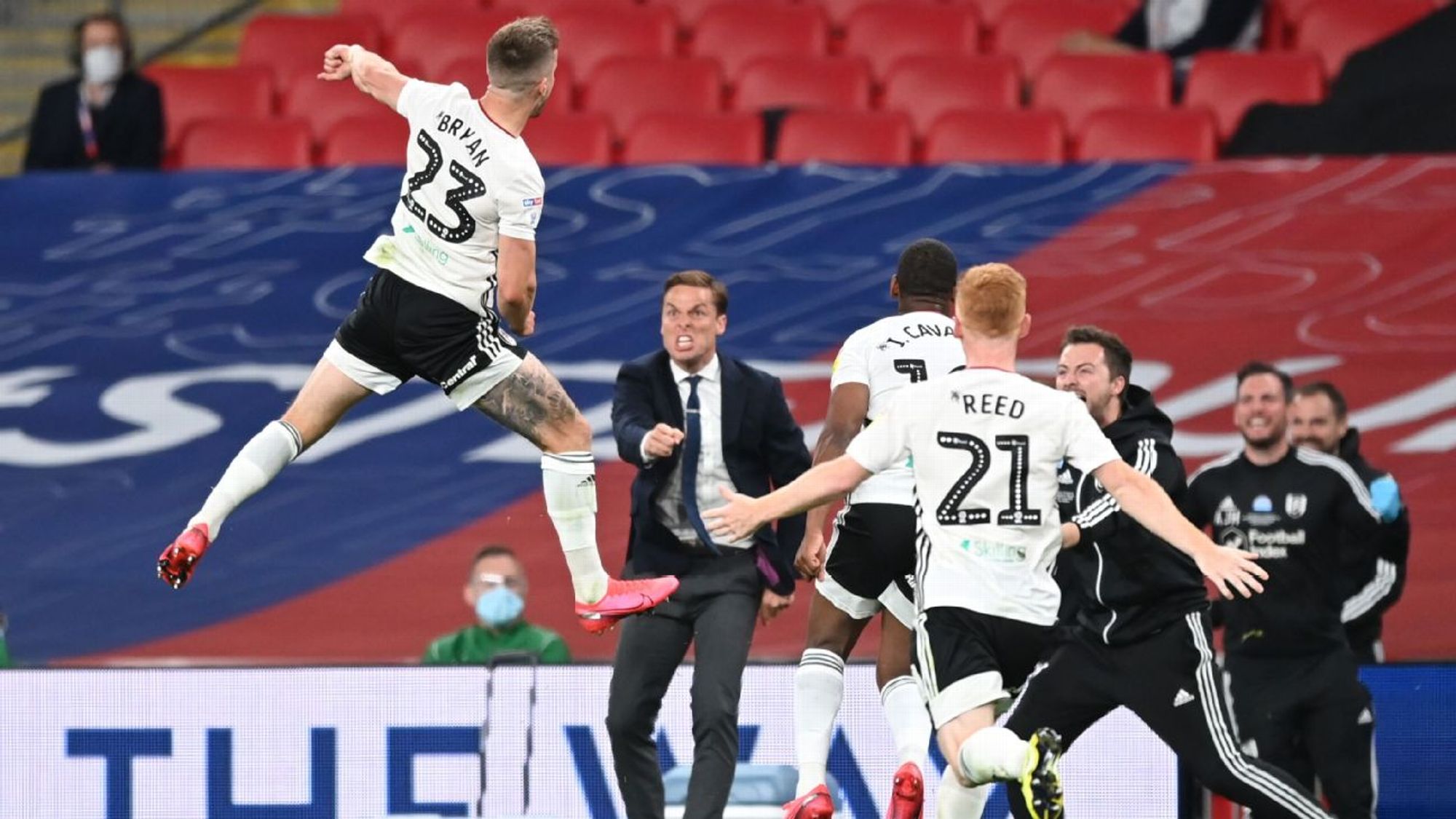 价引人关注 价引人关注