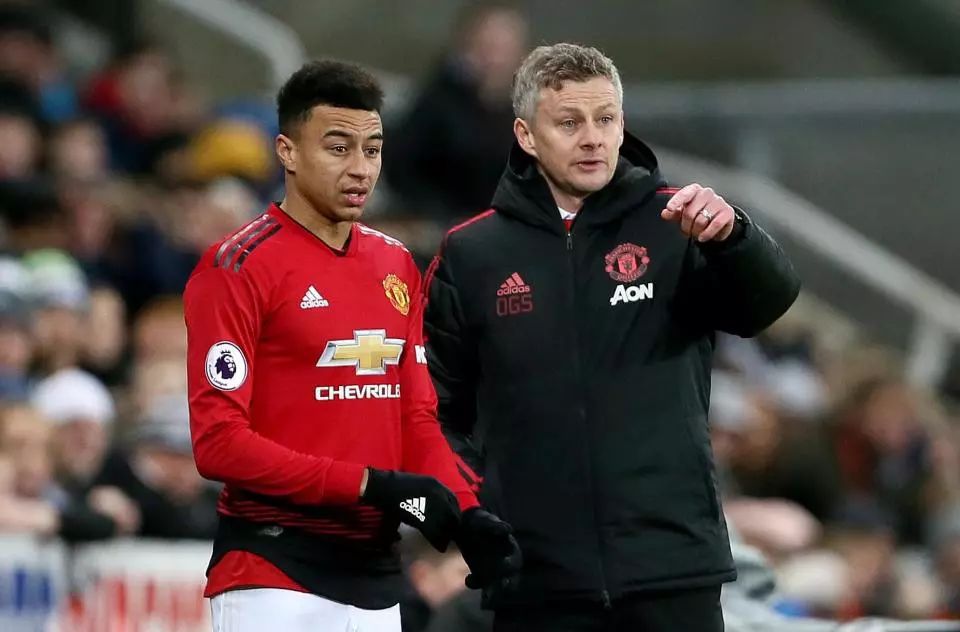 他在捍卫球 他在捍卫球